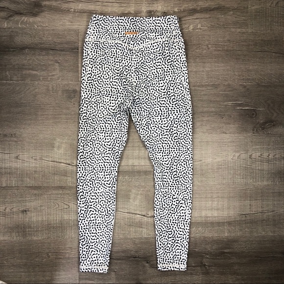 DOYOUEVEN Excel White Speckled High Waist Leggings - Picture 12 of 16